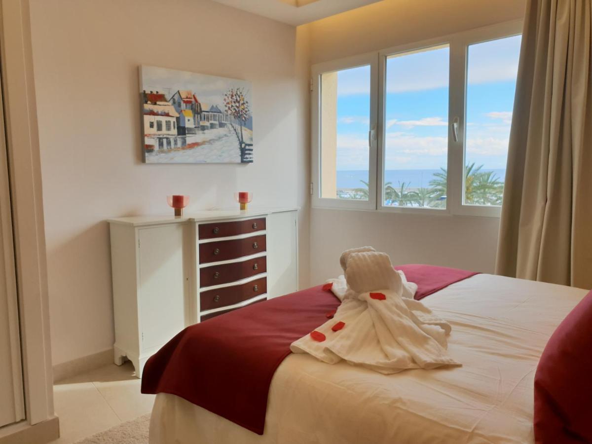 Fantastic Apartment In Front Of The Sea & Marina 埃斯特波纳 外观 照片