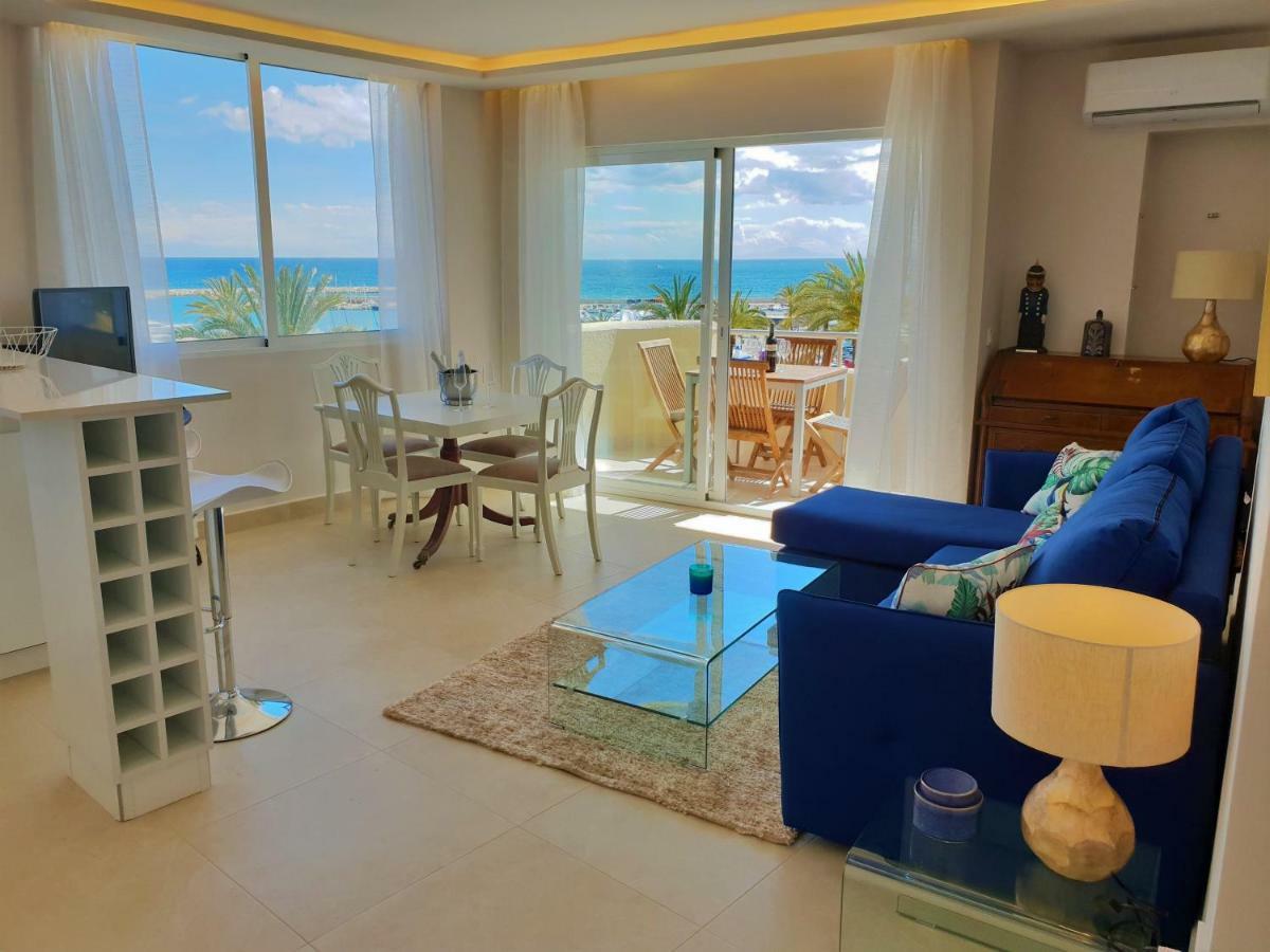 Fantastic Apartment In Front Of The Sea & Marina 埃斯特波纳 外观 照片